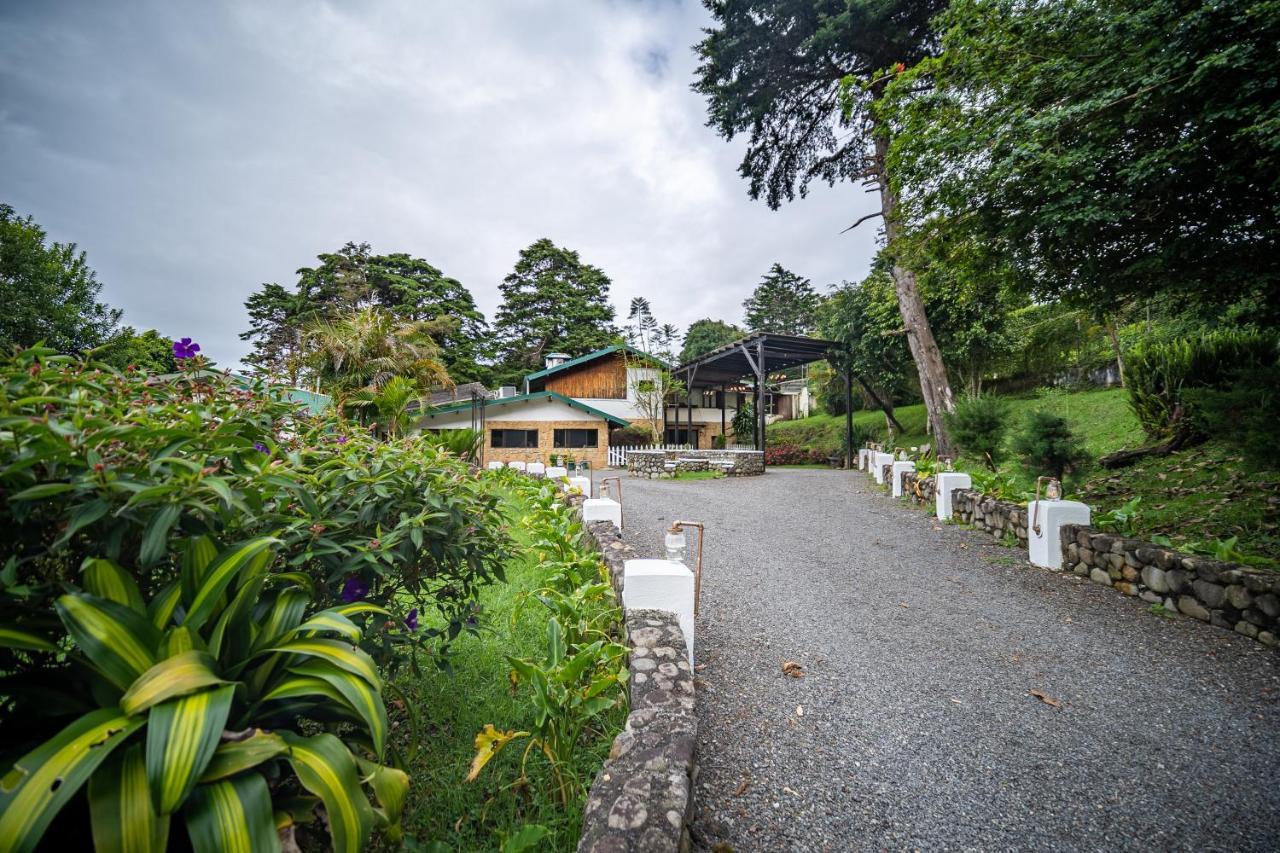 Vistas Del Conde Hotel Heredia Exterior photo